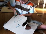 Using Scissors to Cut With One Hand